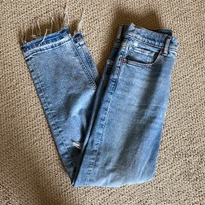Express Super High Rise Mom Jean